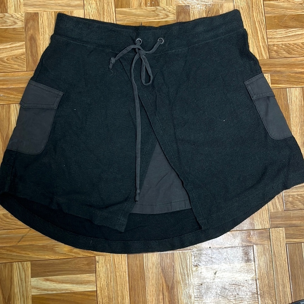 Boy meets girl black Terry-like skirt - Picture 2 of 4